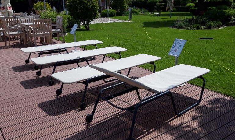 Ref. Flachliege LOTA Garten Thermalbad Aukamtal