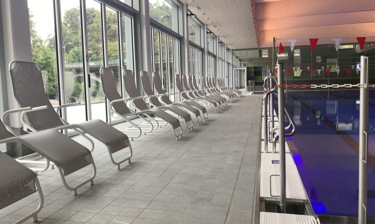 Kreishallenbad Weilburg, Schwimmhalle